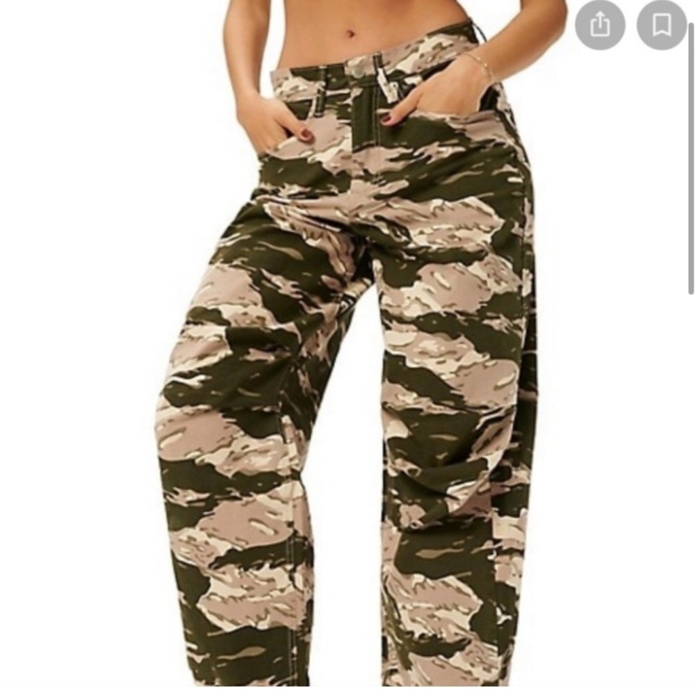 GOOD AMERICAN • Camouflage Drawstring Women's Pants - Picture 7 of 9